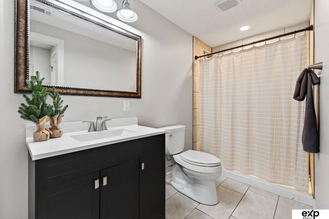 16953 Jackson Avenue, Gretna, NE 68028