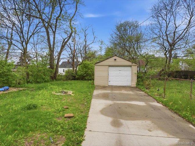 19417 Glastonbury Road, Detroit, MI 48219