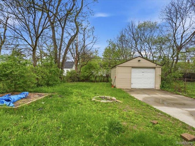 19417 Glastonbury Road, Detroit, MI 48219