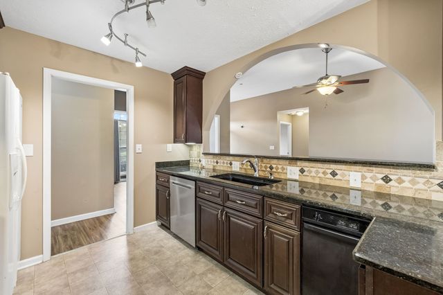 256 Dixie Ln, Pleasant View, TN 37146