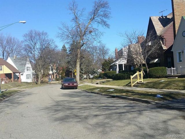 24 Mohawk Road, Pontiac, MI 48341