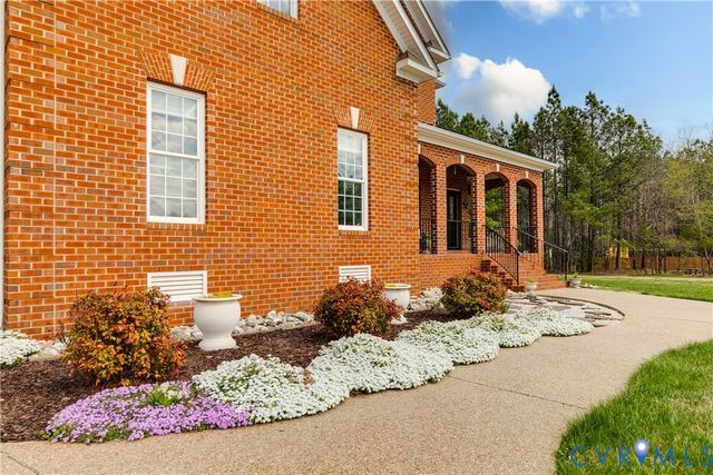 12316 Traylor Field Ln, Ashland, VA 23005