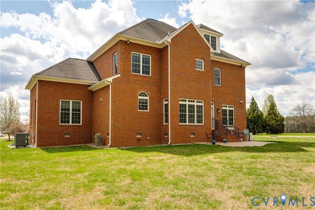 12316 Traylor Field Ln, Ashland, VA 23005