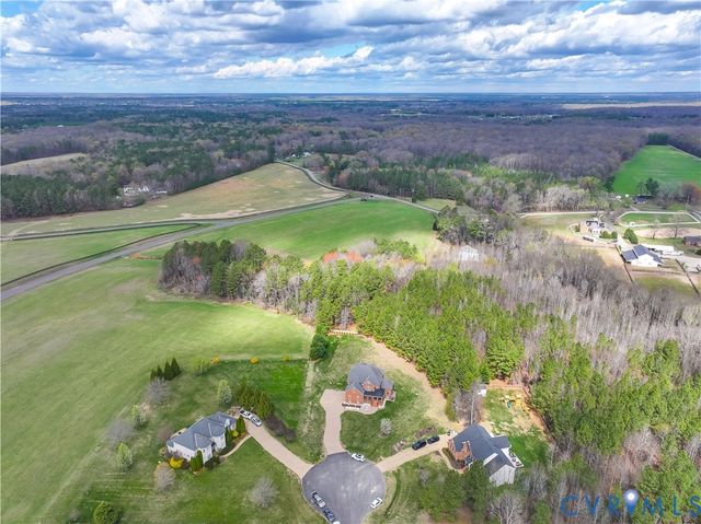 12316 Traylor Field Ln, Ashland, VA 23005