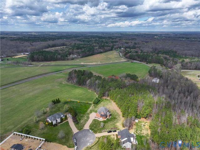 12316 Traylor Field Ln, Ashland, VA 23005