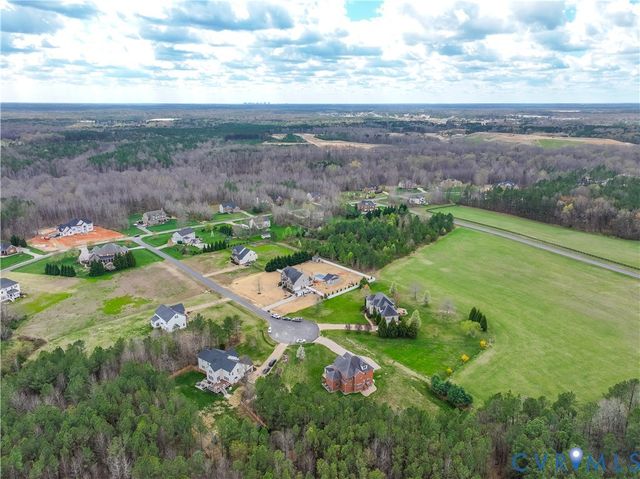 12316 Traylor Field Ln, Ashland, VA 23005