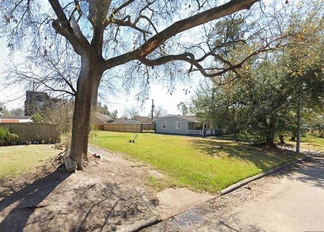 2267 Des Jardines Street, Houston, TX 77023