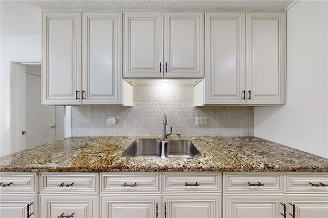 1817 Laura Lane, College Station, TX 77840