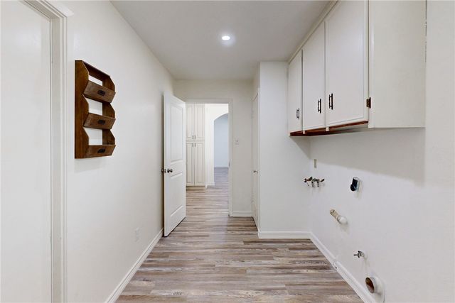1817 Laura Lane, College Station, TX 77840
