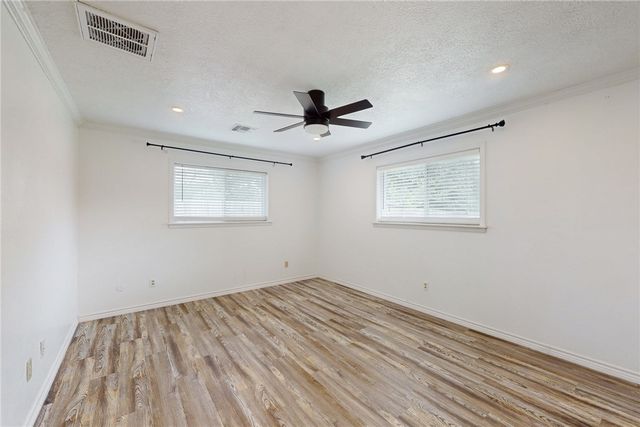 1817 Laura Lane, College Station, TX 77840