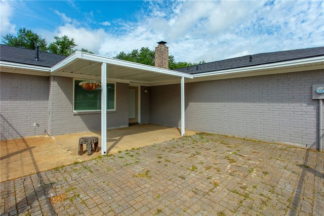1817 Laura Lane, College Station, TX 77840