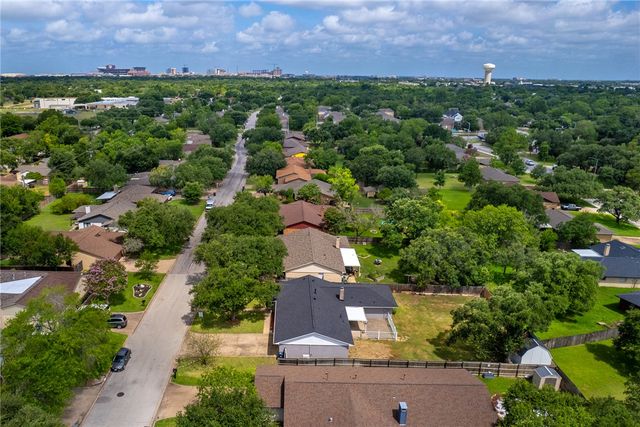 1817 Laura Lane, College Station, TX 77840