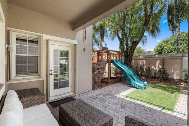 648 NW 127th Avenue, Coral Springs, FL 33071