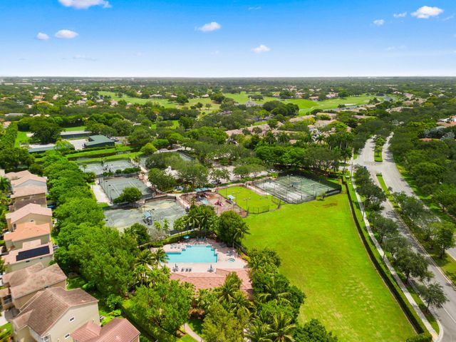 648 NW 127th Avenue, Coral Springs, FL 33071