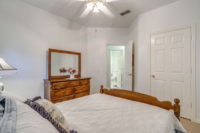 108 Hollywood Boulevard, Euless, TX 76040