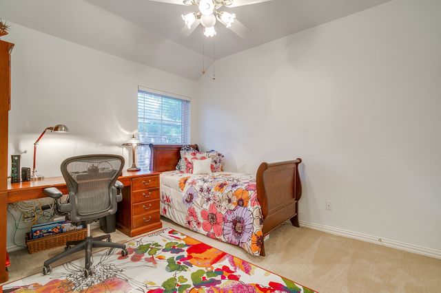 108 Hollywood Boulevard, Euless, TX 76040