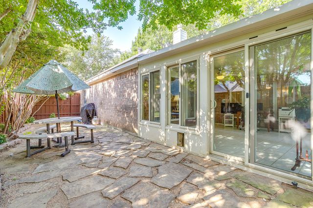 108 Hollywood Boulevard, Euless, TX 76040