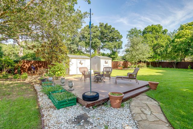 108 Hollywood Boulevard, Euless, TX 76040