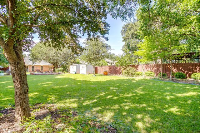 108 Hollywood Boulevard, Euless, TX 76040