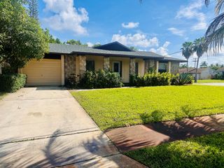 6245 Saxon Boulevard, West Palm Beach, FL 33417