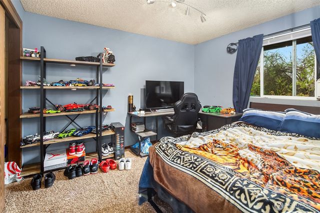9226 Sharon Drive, Everett, WA 98204