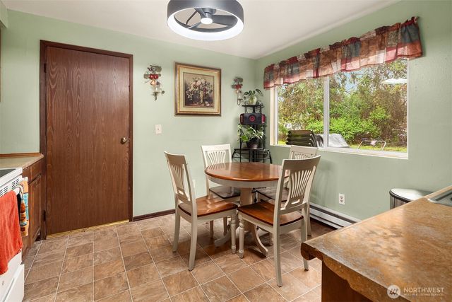 9226 Sharon Drive, Everett, WA 98204