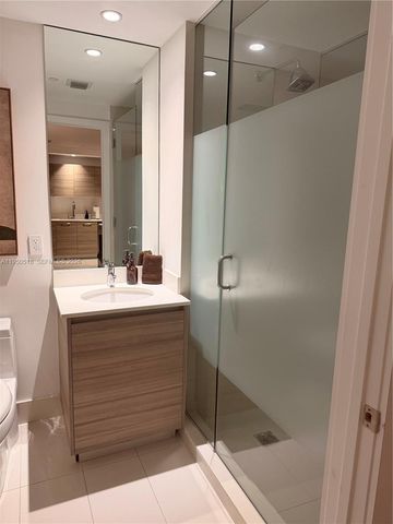 121 NE 34th St 2806A, Miami, FL 33137