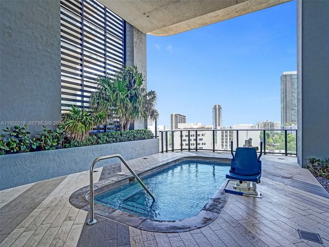 121 NE 34th St 2806A, Miami, FL 33137