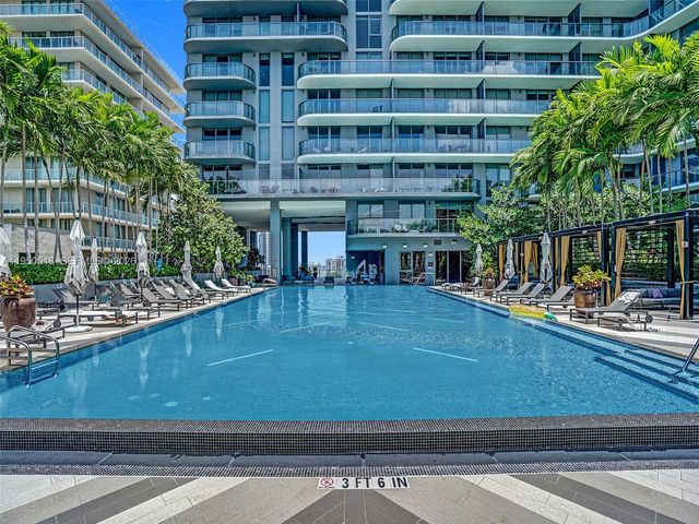 121 NE 34th St 2806A, Miami, FL 33137