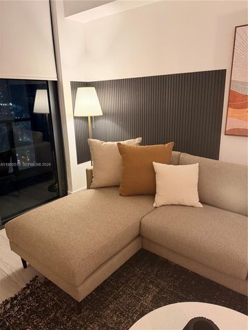 121 NE 34th St 2806A, Miami, FL 33137