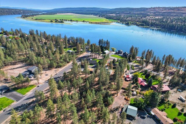 6578 Kate Dr, Nine Mile Falls, WA 99026