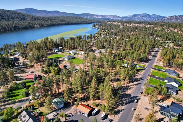 6578 Kate Dr, Nine Mile Falls, WA 99026