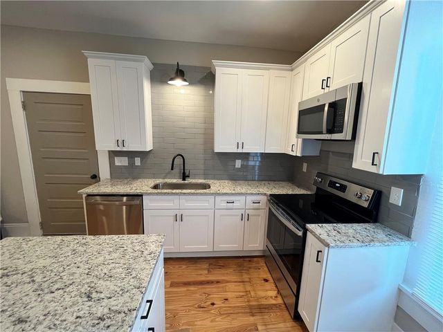 14 Hazel Street, Porterdale, GA 30014