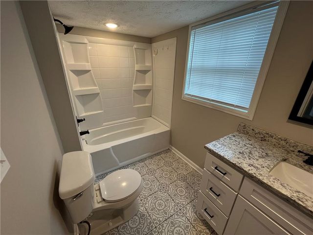 14 Hazel Street, Porterdale, GA 30014