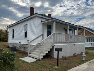 14 Hazel Street, Porterdale, GA 30014