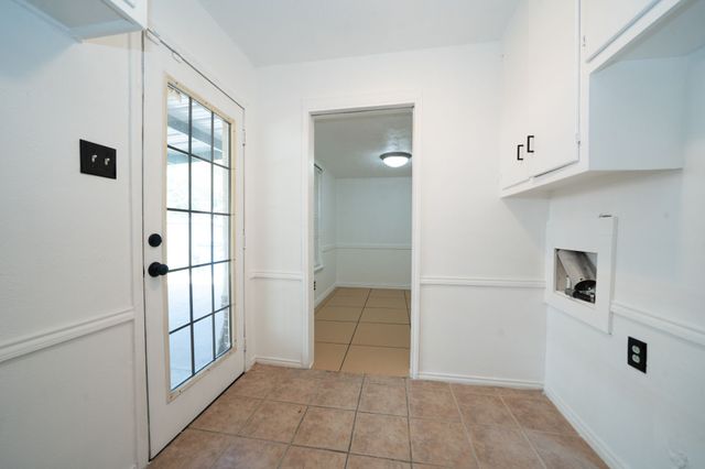 1802 Las Cruces Lane, Dallas, TX 75217