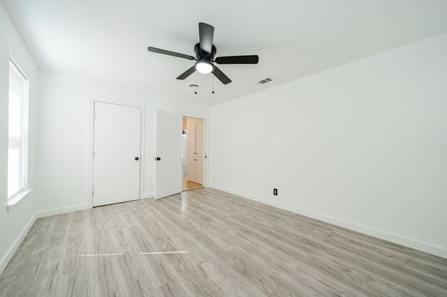 1802 Las Cruces Lane, Dallas, TX 75217