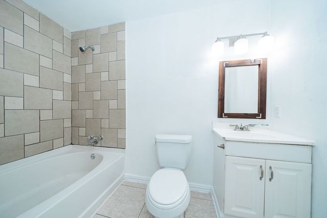 1802 Las Cruces Lane, Dallas, TX 75217