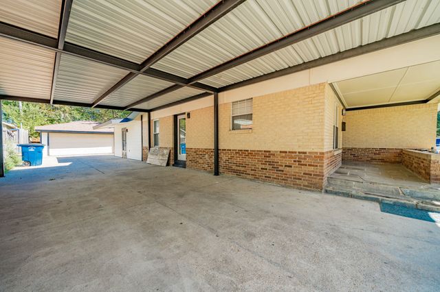 1802 Las Cruces Lane, Dallas, TX 75217