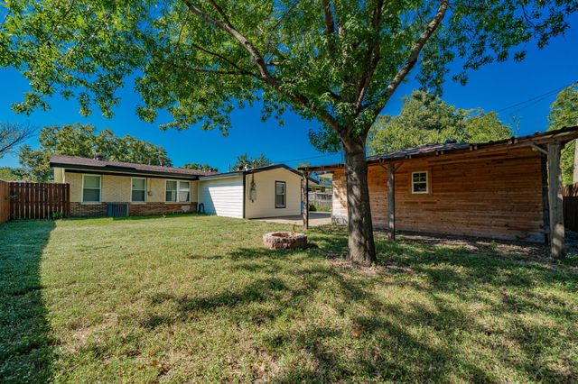 1802 Las Cruces Lane, Dallas, TX 75217