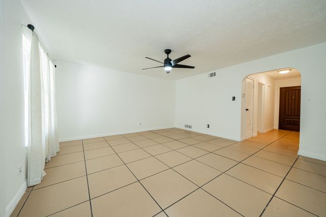 1802 Las Cruces Lane, Dallas, TX 75217