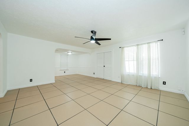 1802 Las Cruces Lane, Dallas, TX 75217