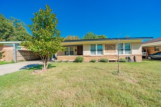 1802 Las Cruces Lane, Dallas, TX 75217