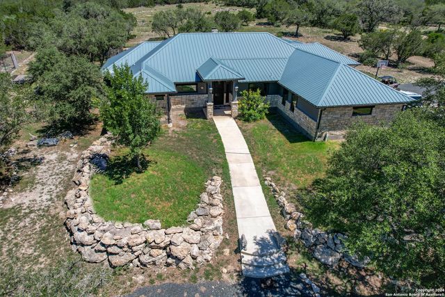 1023 MARIPOSA AVE, Concan, TX 78838