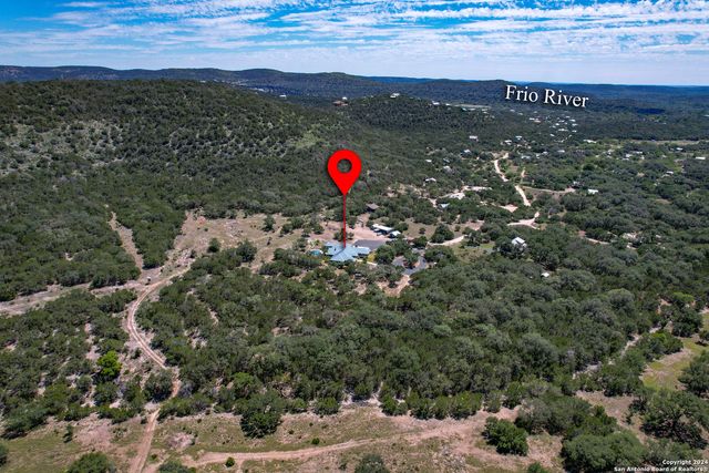 1023 MARIPOSA AVE, Concan, TX 78838