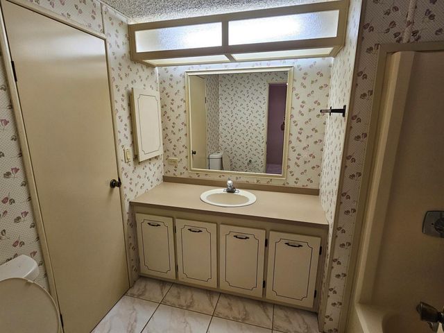 6978 SE Delegate Street, Hobe Sound, FL 33455