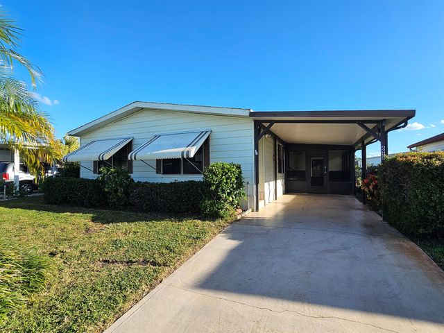6978 SE Delegate Street, Hobe Sound, FL 33455