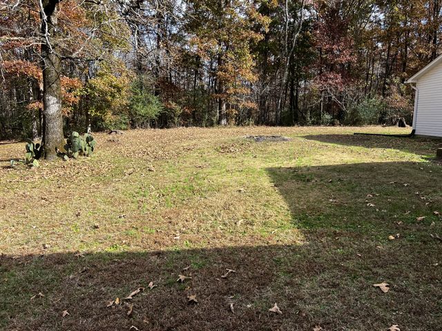 115 S Oak Dr, Collinwood, TN 38450