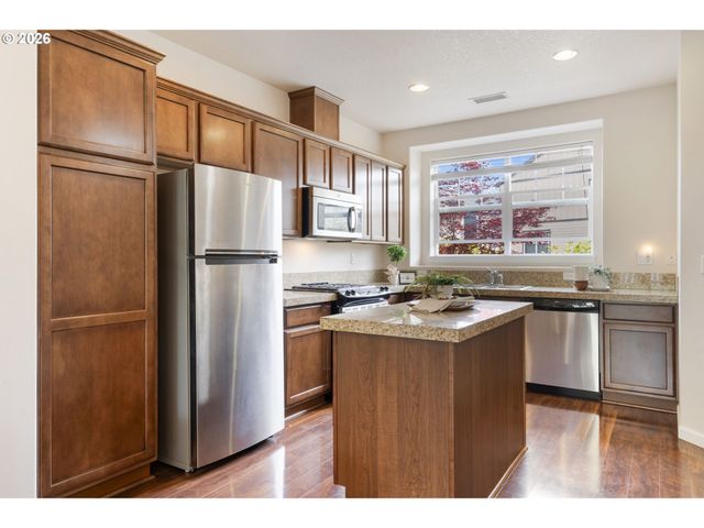 13580 Sw ROSEMARY Ln, Portland, OR 97223