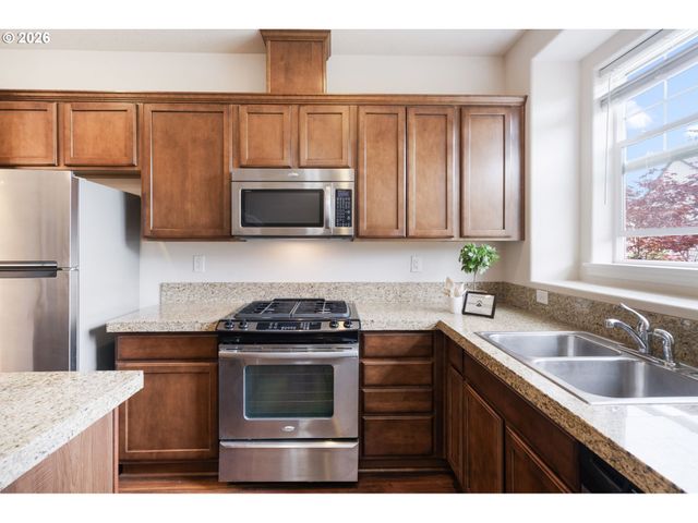 13580 Sw ROSEMARY Ln, Portland, OR 97223